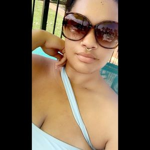 Meet your Posher, Candyce